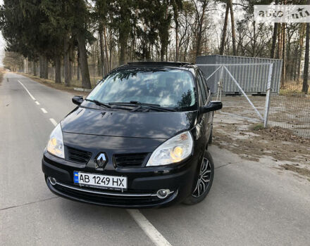 Чорний Рено Megane Scenic, об'ємом двигуна 2 л та пробігом 125 тис. км за 7150 $, фото 1 на Automoto.ua