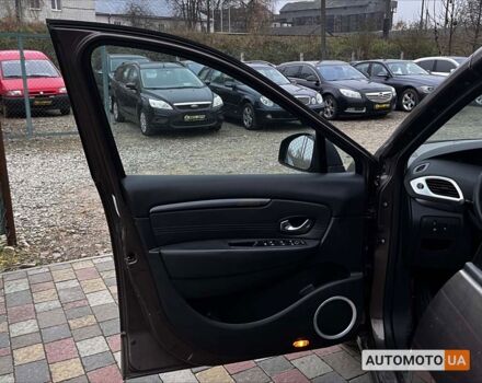 Коричневый Рено Megane Scenic, объемом двигателя 1.9 л и пробегом 313 тыс. км за 7250 $, фото 8 на Automoto.ua