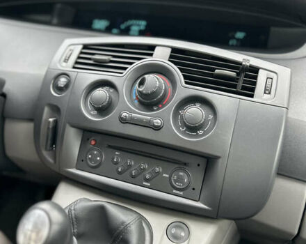 Коричневый Рено Megane Scenic, объемом двигателя 1.6 л и пробегом 160 тыс. км за 5600 $, фото 4 на Automoto.ua