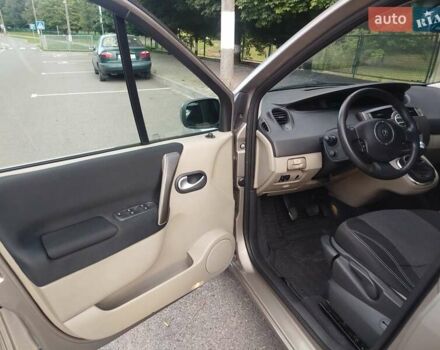 Коричневый Рено Megane Scenic, объемом двигателя 1.5 л и пробегом 244 тыс. км за 5250 $, фото 23 на Automoto.ua