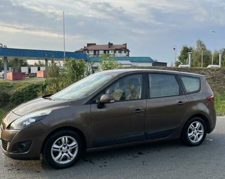 Коричневий Рено Megane Scenic, об'ємом двигуна 1.9 л та пробігом 290 тис. км за 6500 $, фото 1 на Automoto.ua
