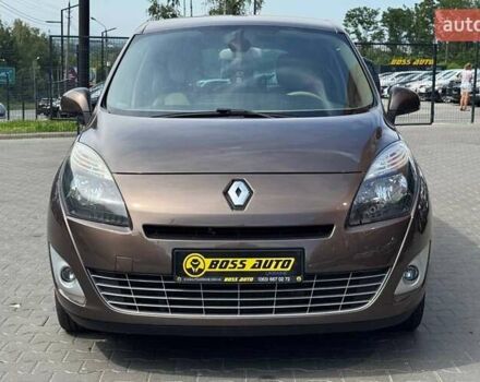 Коричневый Рено Megane Scenic, объемом двигателя 2 л и пробегом 268 тыс. км за 7800 $, фото 1 на Automoto.ua