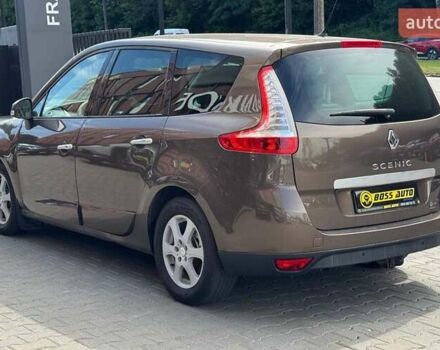 Коричневый Рено Megane Scenic, объемом двигателя 2 л и пробегом 268 тыс. км за 7800 $, фото 3 на Automoto.ua
