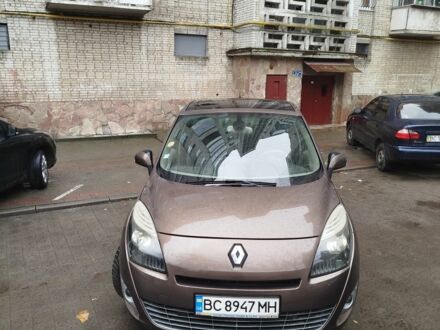 Коричневий Рено Megane Scenic, об'ємом двигуна 1.9 л та пробігом 349 тис. км за 6000 $, фото 1 на Automoto.ua