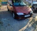 Красный Рено Megane Scenic, объемом двигателя 1.6 л и пробегом 240 тыс. км за 3000 $, фото 2 на Automoto.ua