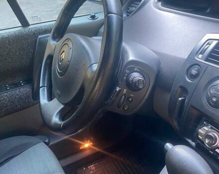 Червоний Рено Megane Scenic, об'ємом двигуна 1.6 л та пробігом 192 тис. км за 4400 $, фото 10 на Automoto.ua