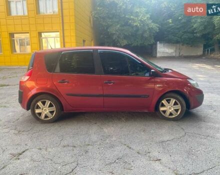 Червоний Рено Megane Scenic, об'ємом двигуна 1.6 л та пробігом 192 тис. км за 4400 $, фото 4 на Automoto.ua