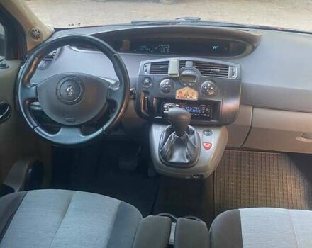 Червоний Рено Megane Scenic, об'ємом двигуна 1.6 л та пробігом 192 тис. км за 4400 $, фото 8 на Automoto.ua