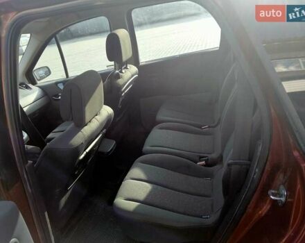 Рено Megane Scenic 2007 в Хмельницком на Automoto.ua Красный Рено Megane Scenic, объемом двигателя 1.46 л и пробегом 298 тыс. км за 5000 $, фото 3 на Automoto.ua