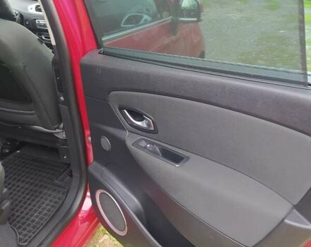 Рено Megane Scenic 2009 в Мукачеве на Automoto.ua Красный Рено Megane Scenic, объемом двигателя 1.5 л и пробегом 230 тыс. км за 6800 $, фото 18 на Automoto.ua