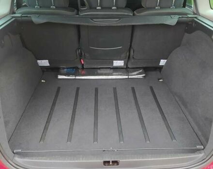 Рено Megane Scenic 2009 в Мукачеве на Automoto.ua Красный Рено Megane Scenic, объемом двигателя 1.5 л и пробегом 230 тыс. км за 6800 $, фото 11 на Automoto.ua