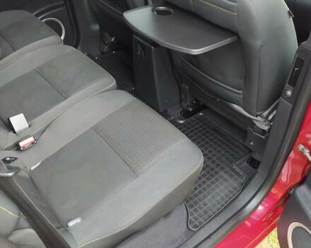 Рено Megane Scenic 2009 в Мукачеве на Automoto.ua Красный Рено Megane Scenic, объемом двигателя 1.5 л и пробегом 230 тыс. км за 6800 $, фото 15 на Automoto.ua