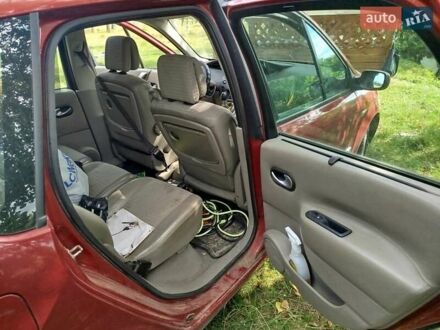 Красный Рено Megane Scenic, объемом двигателя 1.9 л и пробегом 500 тыс. км за 1200 $, фото 1 на Automoto.ua