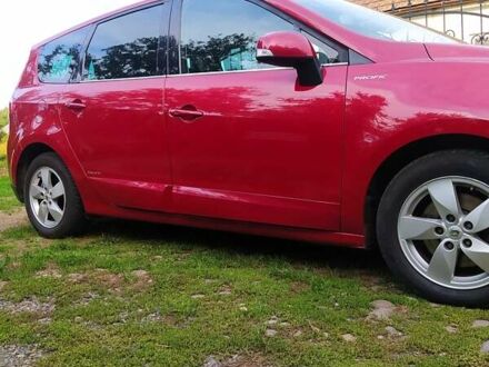 Рено Megane Scenic 1999 в Мукачеве на Automoto.ua Красный Рено Megane Scenic, объемом двигателя 1.5 л и пробегом 209 тыс. км за 6800 $, фото 1 на Automoto.ua