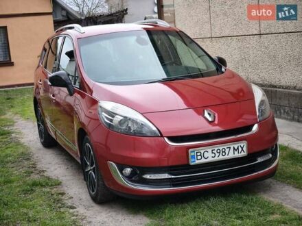 Рено Megane Scenic 2012 в Радехове на Automoto.ua Красный Рено Megane Scenic, объемом двигателя 1.6 л и пробегом 207 тыс. км за 8899 $, фото 1 на Automoto.ua