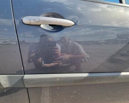 Рено Megane Scenic, объемом двигателя 2 л и пробегом 240 тыс. км за 4300 $, фото 6 на Automoto.ua