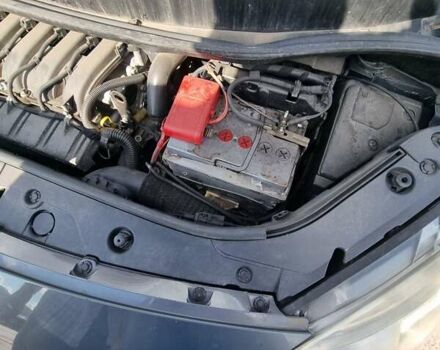 Рено Megane Scenic, объемом двигателя 2 л и пробегом 240 тыс. км за 4300 $, фото 14 на Automoto.ua