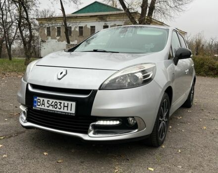 Серый Рено Megane Scenic, объемом двигателя 1.2 л и пробегом 203 тыс. км за 7300 $, фото 2 на Automoto.ua