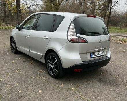 Серый Рено Megane Scenic, объемом двигателя 1.2 л и пробегом 203 тыс. км за 7300 $, фото 3 на Automoto.ua