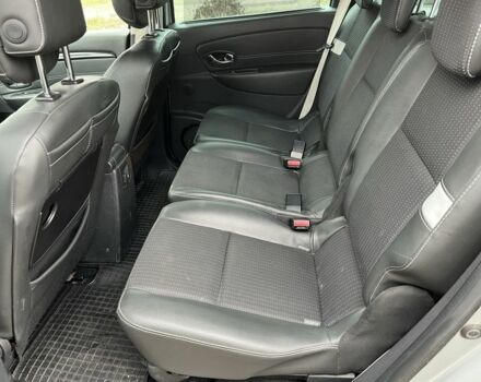 Серый Рено Megane Scenic, объемом двигателя 1.2 л и пробегом 203 тыс. км за 7300 $, фото 11 на Automoto.ua