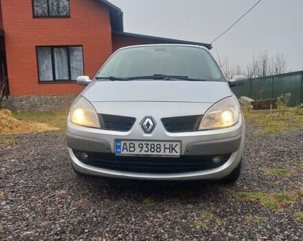 Серый Рено Megane Scenic, объемом двигателя 1.9 л и пробегом 242 тыс. км за 4650 $, фото 7 на Automoto.ua