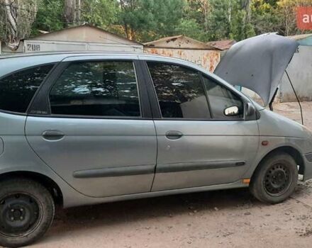 Серый Рено Megane Scenic, объемом двигателя 1.6 л и пробегом 215 тыс. км за 1500 $, фото 2 на Automoto.ua