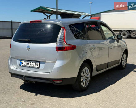 Серый Рено Megane Scenic, объемом двигателя 1.46 л и пробегом 350 тыс. км за 7000 $, фото 4 на Automoto.ua