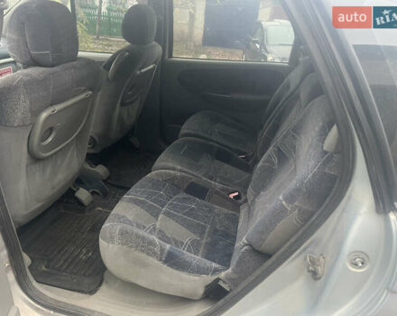 Серый Рено Megane Scenic, объемом двигателя 1.6 л и пробегом 320 тыс. км за 3100 $, фото 7 на Automoto.ua