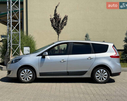 Серый Рено Megane Scenic, объемом двигателя 1.46 л и пробегом 350 тыс. км за 7000 $, фото 5 на Automoto.ua