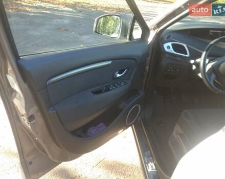 Сірий Рено Megane Scenic, об'ємом двигуна 1.87 л та пробігом 294 тис. км за 6800 $, фото 4 на Automoto.ua