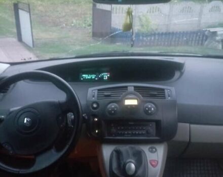 Серый Рено Megane Scenic, объемом двигателя 1.6 л и пробегом 220 тыс. км за 4300 $, фото 4 на Automoto.ua