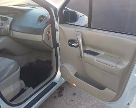 Серый Рено Megane Scenic, объемом двигателя 1.9 л и пробегом 277 тыс. км за 4400 $, фото 8 на Automoto.ua