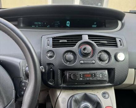 Серый Рено Megane Scenic, объемом двигателя 1.6 л и пробегом 286 тыс. км за 4000 $, фото 2 на Automoto.ua