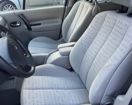 Сірий Рено Megane Scenic, об'ємом двигуна 1.6 л та пробігом 104 тис. км за 4900 $, фото 6 на Automoto.ua