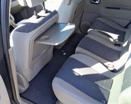 Серый Рено Megane Scenic, объемом двигателя 1.6 л и пробегом 250 тыс. км за 4800 $, фото 15 на Automoto.ua