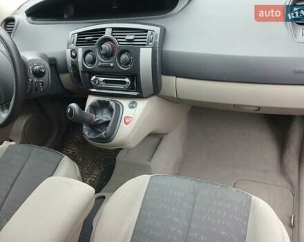 Сірий Рено Megane Scenic, об'ємом двигуна 1.6 л та пробігом 178 тис. км за 4700 $, фото 42 на Automoto.ua