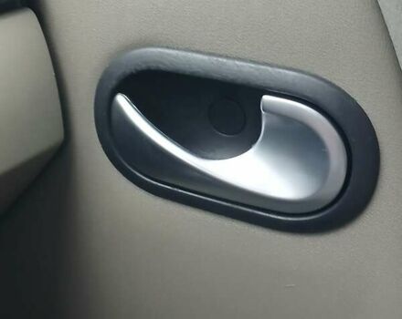 Сірий Рено Megane Scenic, об'ємом двигуна 1.6 л та пробігом 178 тис. км за 4700 $, фото 9 на Automoto.ua