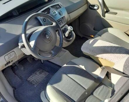 Серый Рено Megane Scenic, объемом двигателя 1.6 л и пробегом 250 тыс. км за 4800 $, фото 10 на Automoto.ua