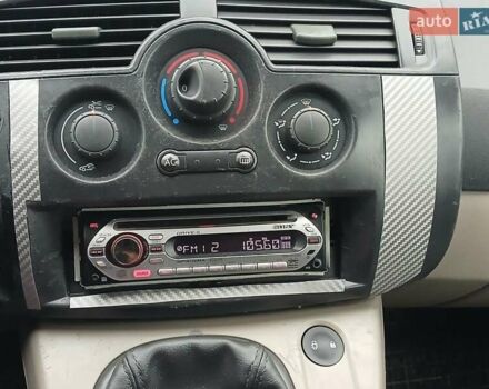 Сірий Рено Megane Scenic, об'ємом двигуна 1.6 л та пробігом 178 тис. км за 4700 $, фото 6 на Automoto.ua