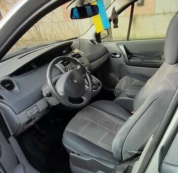 Серый Рено Megane Scenic, объемом двигателя 1.87 л и пробегом 280 тыс. км за 4500 $, фото 9 на Automoto.ua