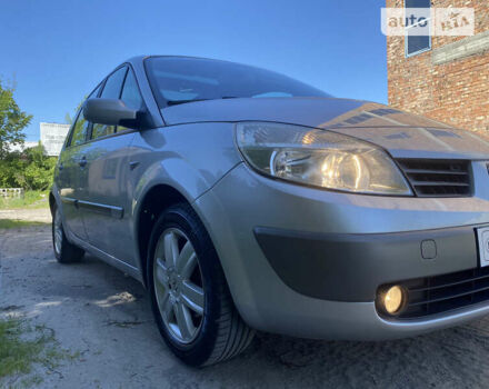 Сірий Рено Megane Scenic, об'ємом двигуна 1.6 л та пробігом 215 тис. км за 4600 $, фото 16 на Automoto.ua