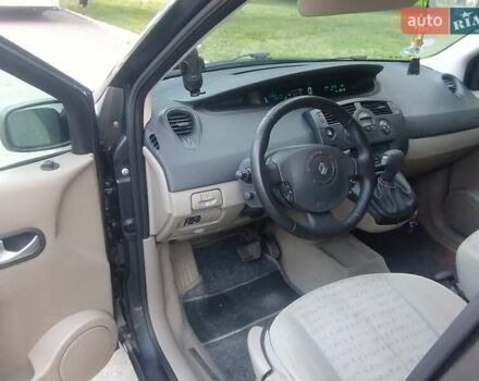 Серый Рено Megane Scenic, объемом двигателя 1.6 л и пробегом 225 тыс. км за 5600 $, фото 2 на Automoto.ua