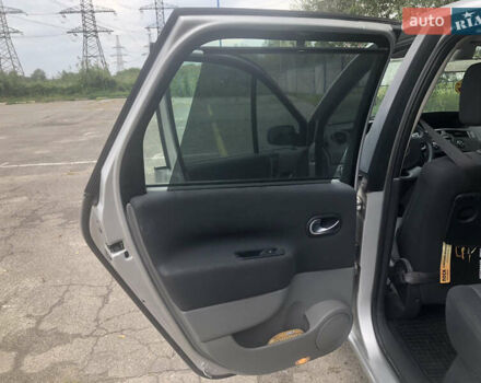 Сірий Рено Megane Scenic, об'ємом двигуна 1.6 л та пробігом 212 тис. км за 6500 $, фото 6 на Automoto.ua