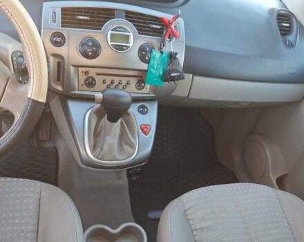 Сірий Рено Megane Scenic, об'ємом двигуна 1.6 л та пробігом 201 тис. км за 5200 $, фото 24 на Automoto.ua