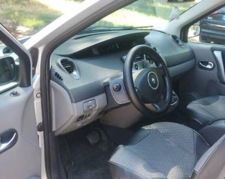 Серый Рено Megane Scenic, объемом двигателя 1.9 л и пробегом 236 тыс. км за 4900 $, фото 2 на Automoto.ua