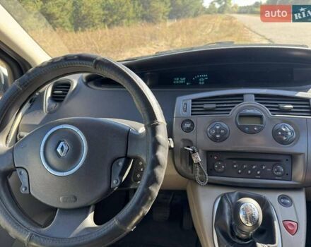 Сірий Рено Megane Scenic, об'ємом двигуна 1.5 л та пробігом 230 тис. км за 4600 $, фото 11 на Automoto.ua