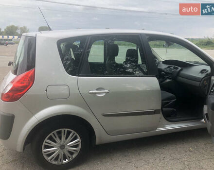 Сірий Рено Megane Scenic, об'ємом двигуна 1.6 л та пробігом 212 тис. км за 6500 $, фото 11 на Automoto.ua