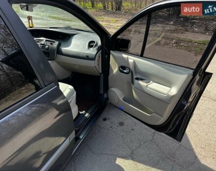 Сірий Рено Megane Scenic, об'ємом двигуна 1.6 л та пробігом 285 тис. км за 4500 $, фото 14 на Automoto.ua
