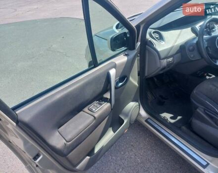 Сірий Рено Megane Scenic, об'ємом двигуна 1.9 л та пробігом 360 тис. км за 4500 $, фото 3 на Automoto.ua