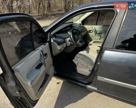 Сірий Рено Megane Scenic, об'ємом двигуна 1.6 л та пробігом 285 тис. км за 4500 $, фото 10 на Automoto.ua
